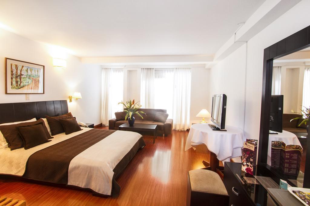 Hotel Galerias パスト エクステリア 写真