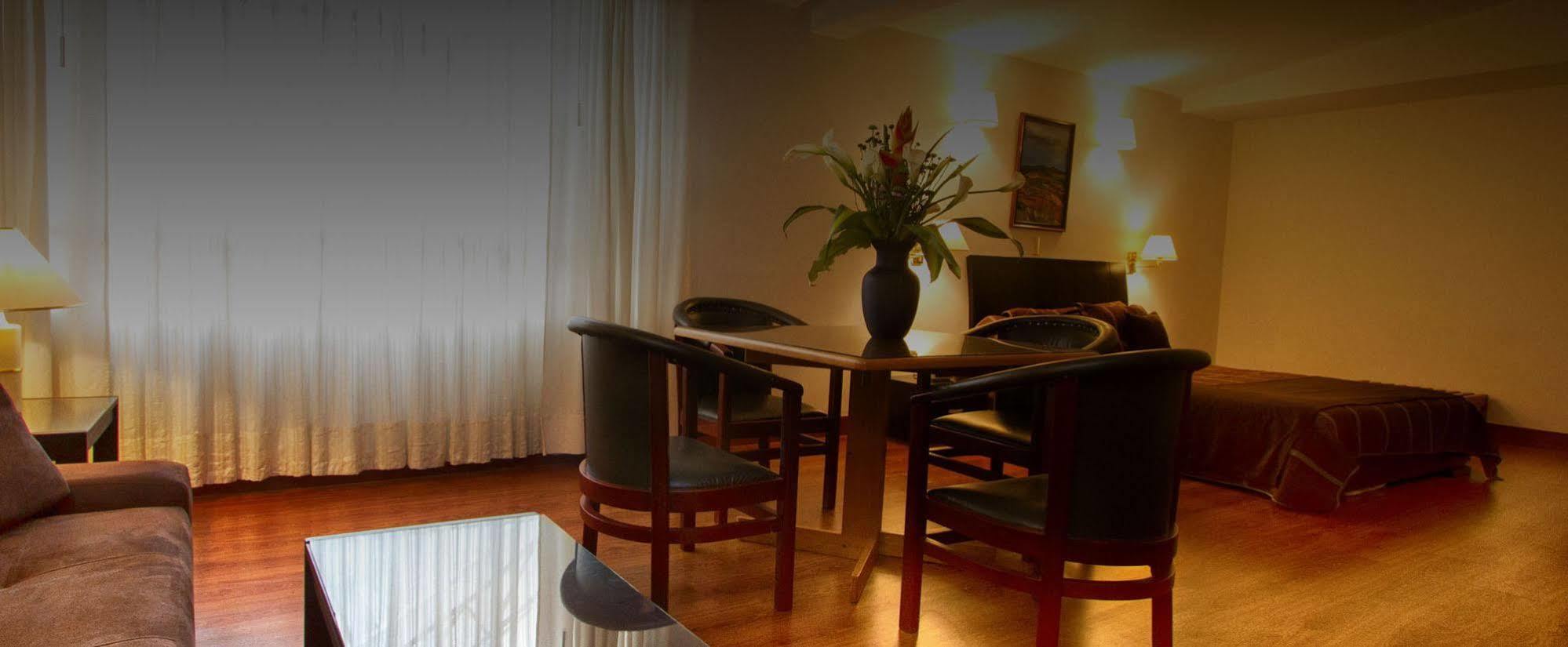 Hotel Galerias パスト エクステリア 写真